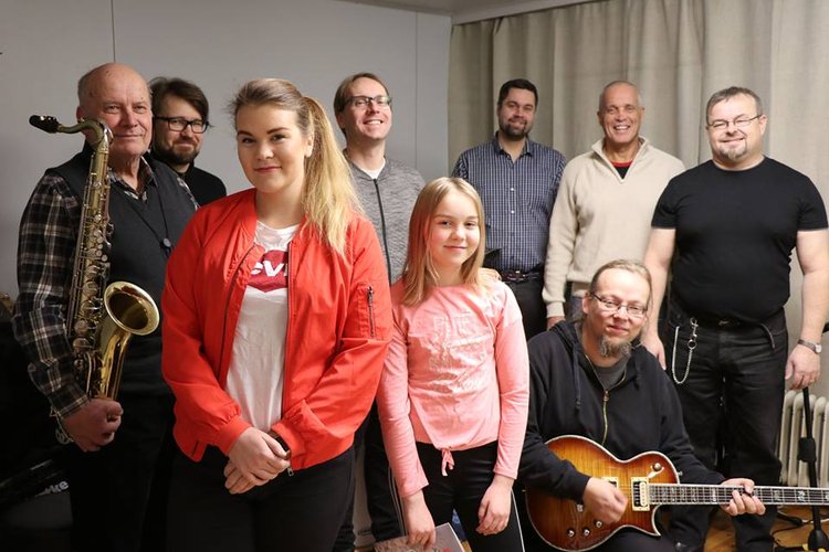 Kauneimmat joululaulut Lapuahovissa Kauneimmat joululaulut Lapuahovissa