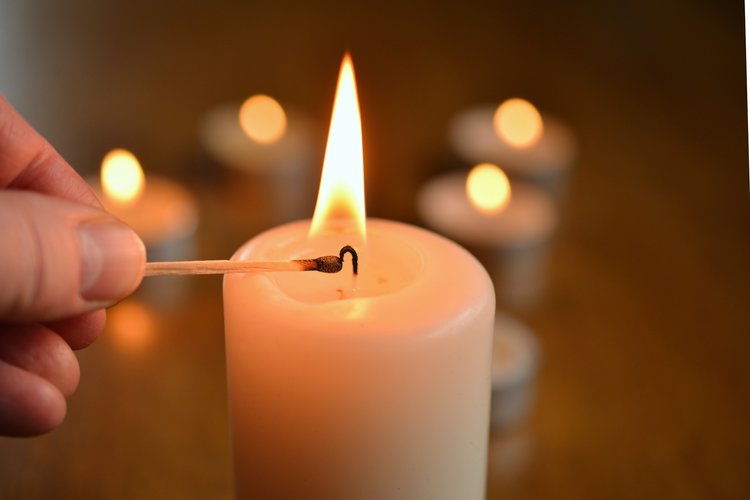 Adventinajan perhemessu Kauhajärven kirkossa Adventinajan perhemessu Kauhajärven kirkossa